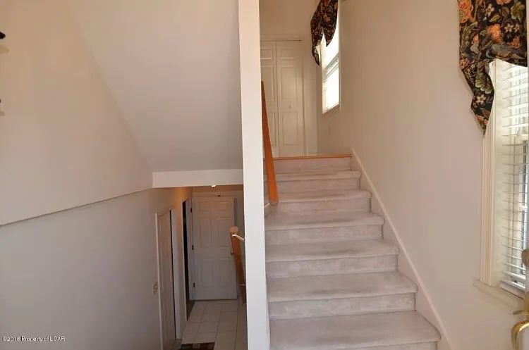 49 Nittany Ln — Photo 13