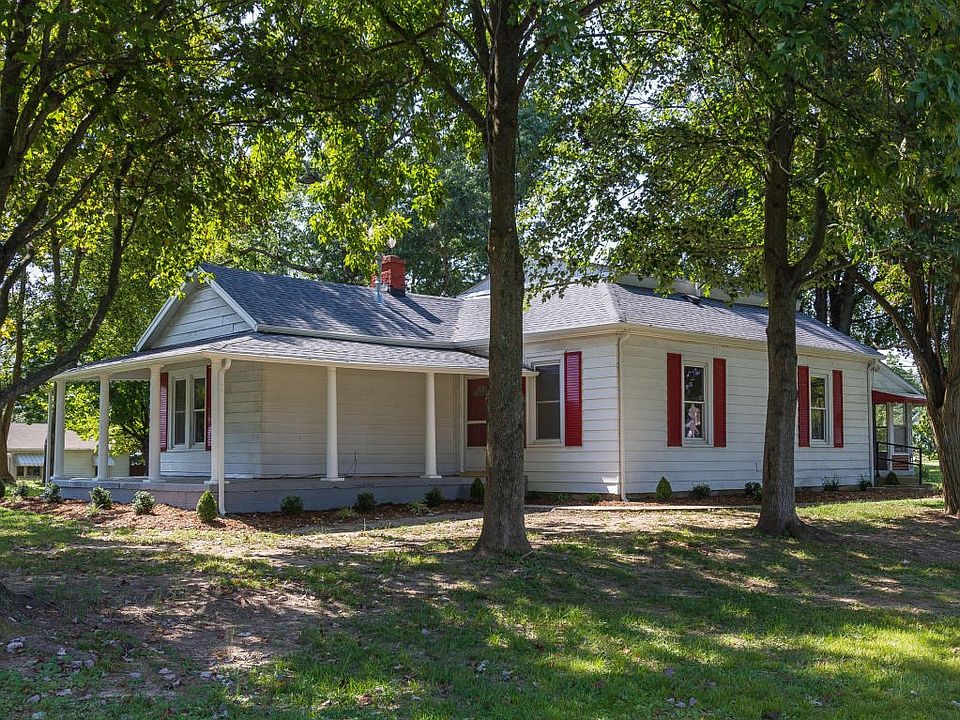 9616 Keys Ferry Rd-01