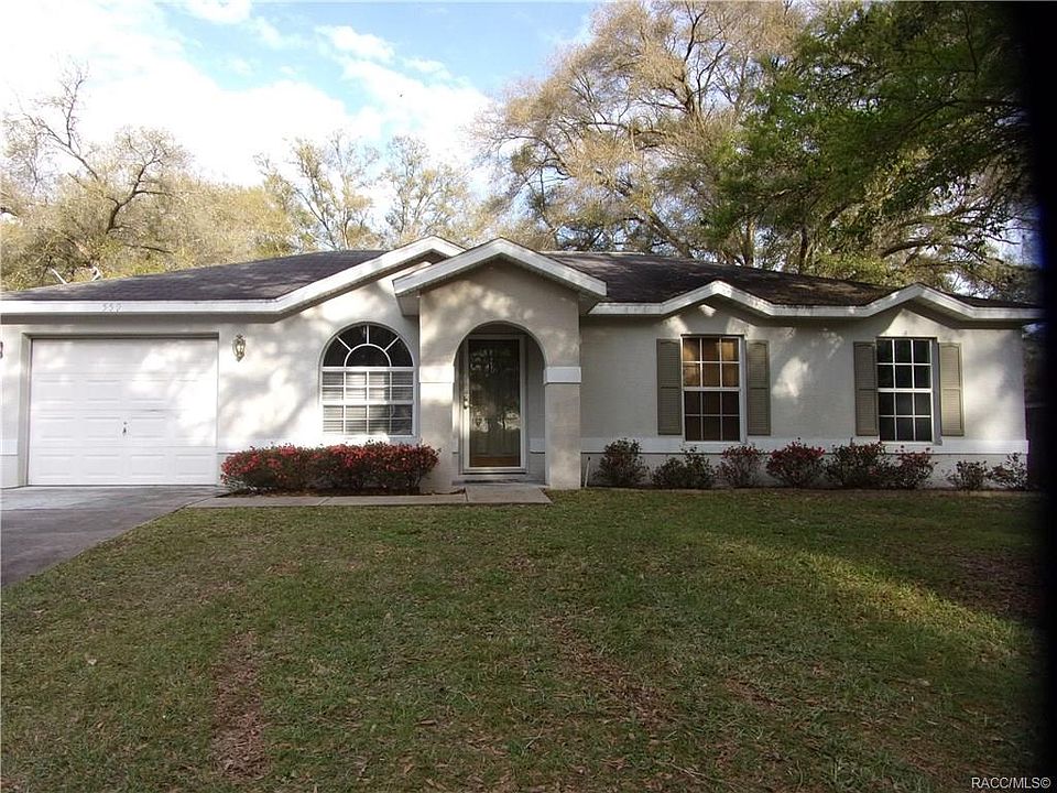 1st image of 559 N Woodlake Ave