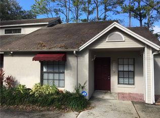 8425 Laurelon Pl, Temple Terrace, FL 33637