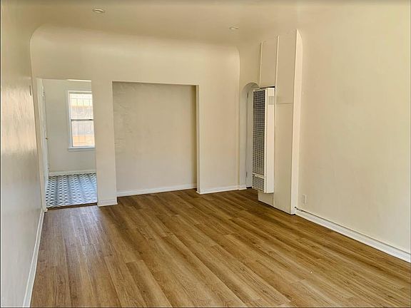 5th image of 4255 1/2 Leimert Blvd #4255-1/2