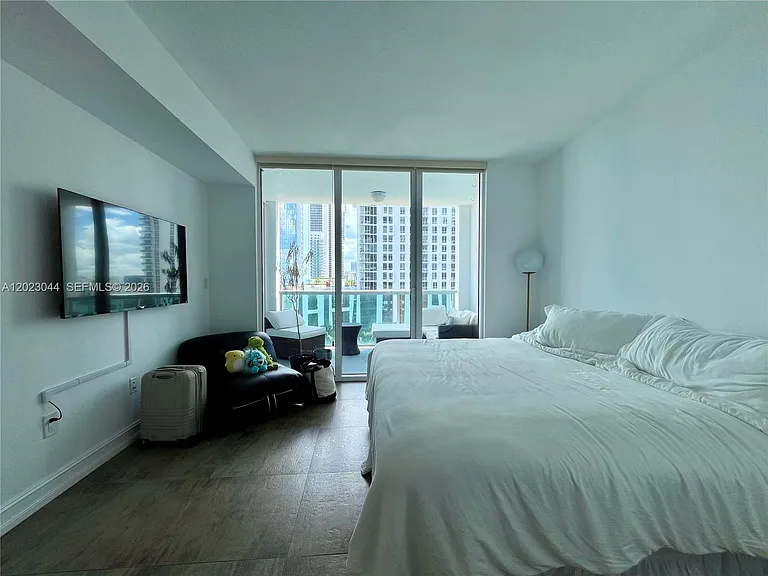 500 NE 29th St #1005 — Photo 17