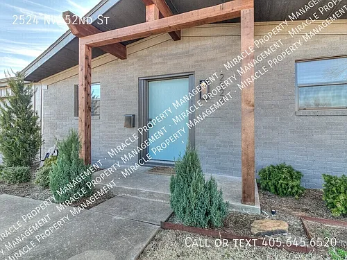 2524 NW 52nd St Photo 1