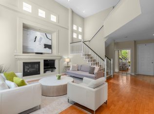 3303 Chartwell Grn, Coquitlam, BC V3E3N1