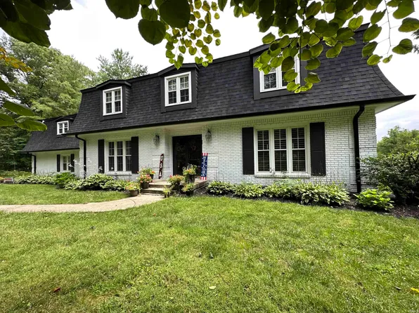 2484 E Stafford Pl, Martinsville, IN 46151