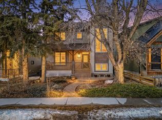 8916 79th Ave NW, Edmonton, AB T6C 0R8