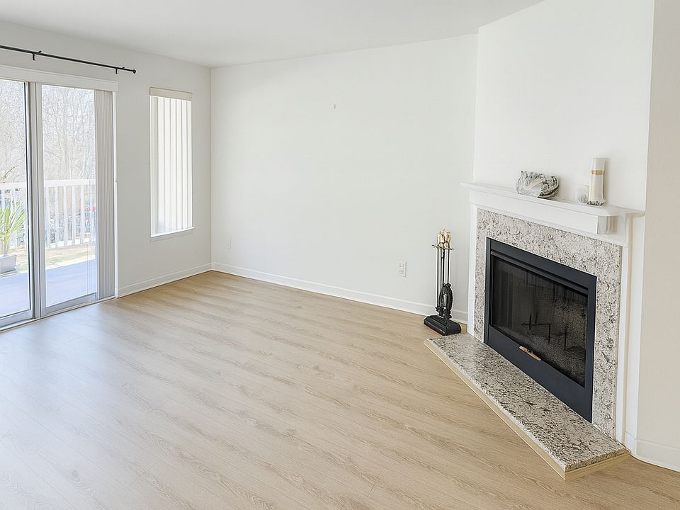 1st image of 9910 NE 137th St