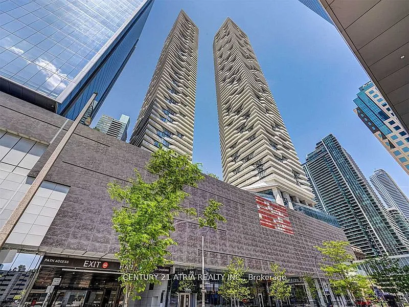 Harbour Plaza Resident — Photo 1