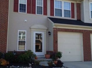 103 Clay Ct, Berea, OH 44017