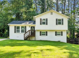 2528 Kelly Lake Dr, Decatur, GA 30032