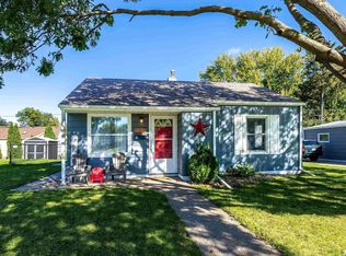 1840 North St, Bettendorf, IA 52722