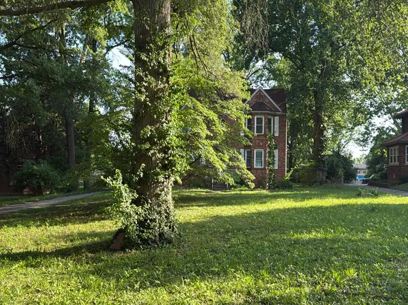 78 Bellerive Acres, Saint Louis, MO 63121