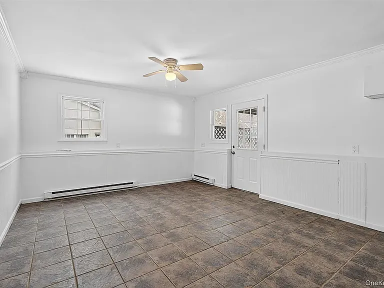 64 Bayberry Dr — Photo 23