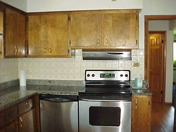 4th image of 3514 Sarah St