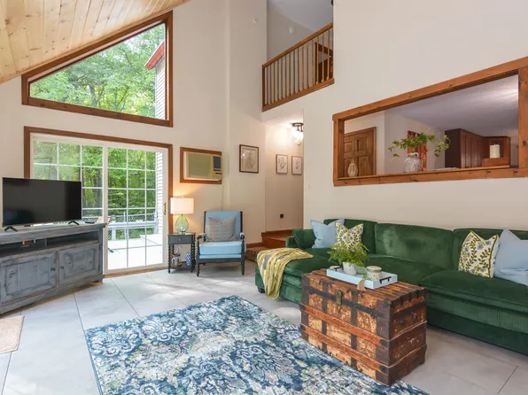 311 Rattlesnake Hill Road, Auburn, NH 03032