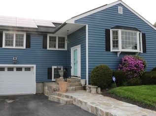 6 Alvarado Ave, Worcester, MA 01604