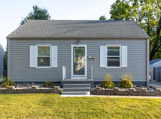 5722 Lincoln Ave, Des Moines, IA 50310