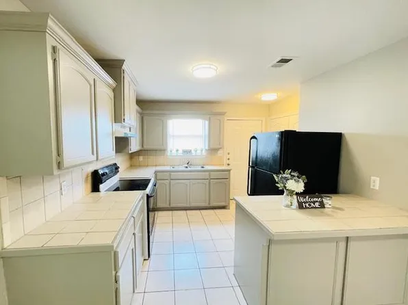 Moorefield Apartments