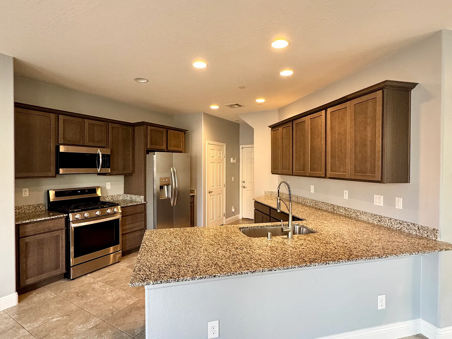 2300 Sky Island Dr — Photo 2