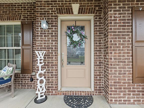 2nd image of 205 Mallory Meadow Way