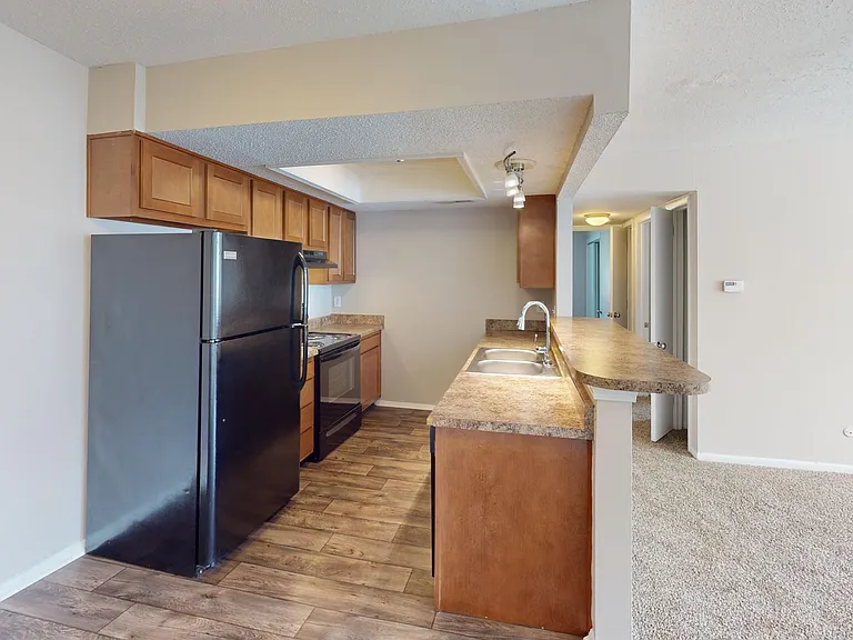 Aspen Pointe Apartments — Photo 31