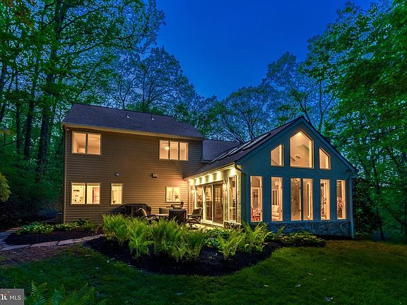 2nd image of 2640 Spring Valley Rd