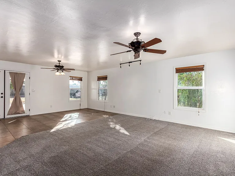 2321 E Enid Cir — Photo 21