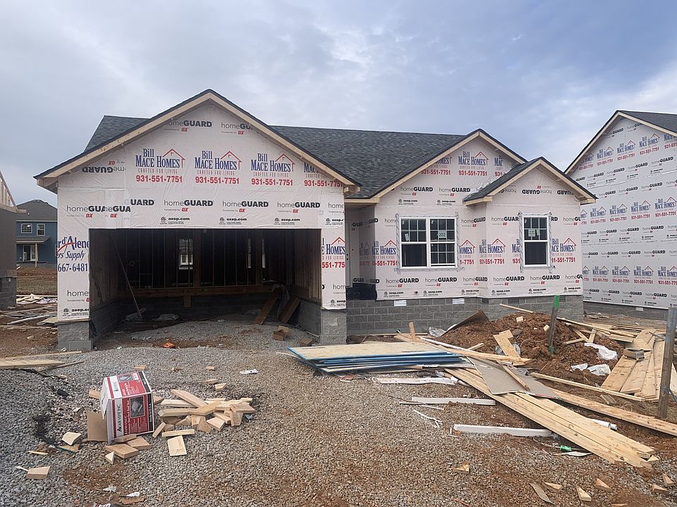 1st image of 202 Chalet Cir