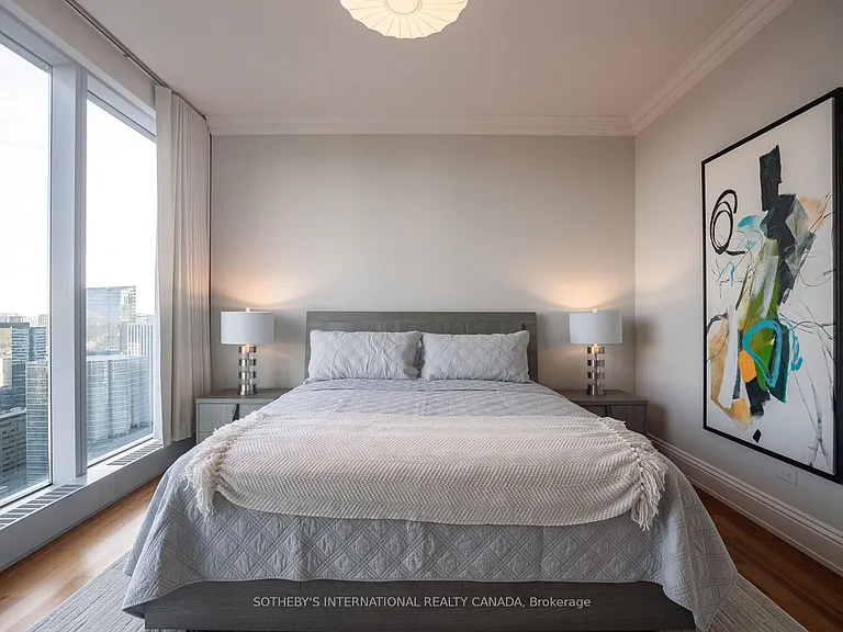 183 Wellington St W #4301 — Photo 18