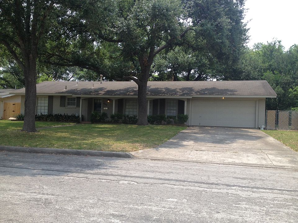 1st image of 434 Oak Glen Dr