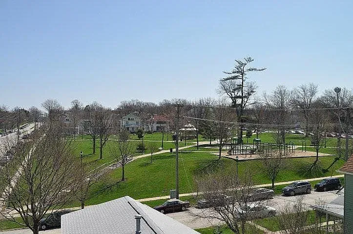 Washington Plaza