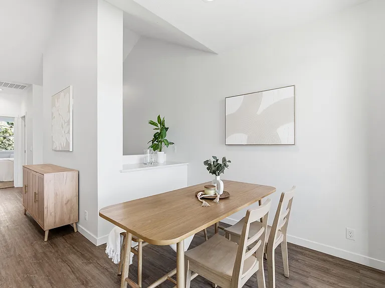 510 Diamond Ln — Photo 18