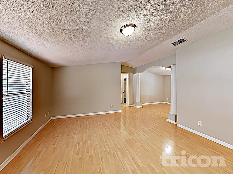 506 Emberwood Dr — Photo 18