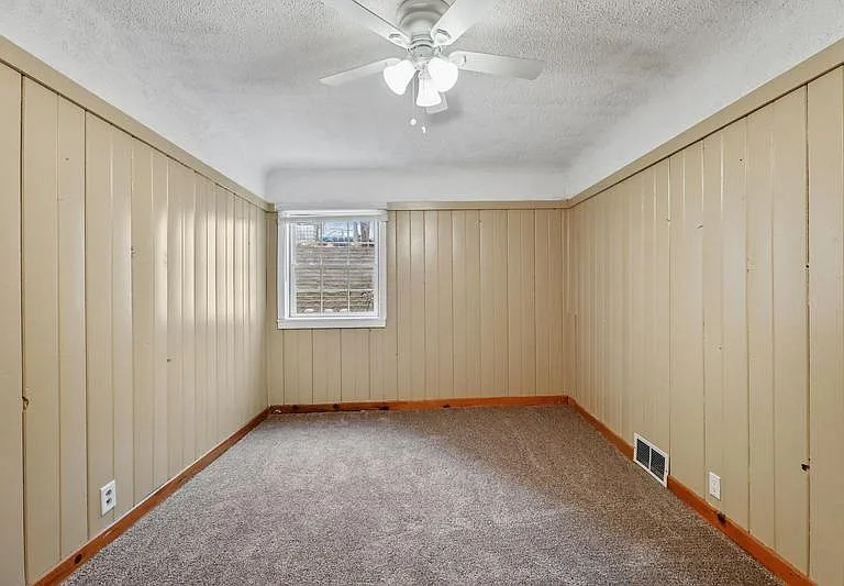 104 Broad St #1 — Photo 16
