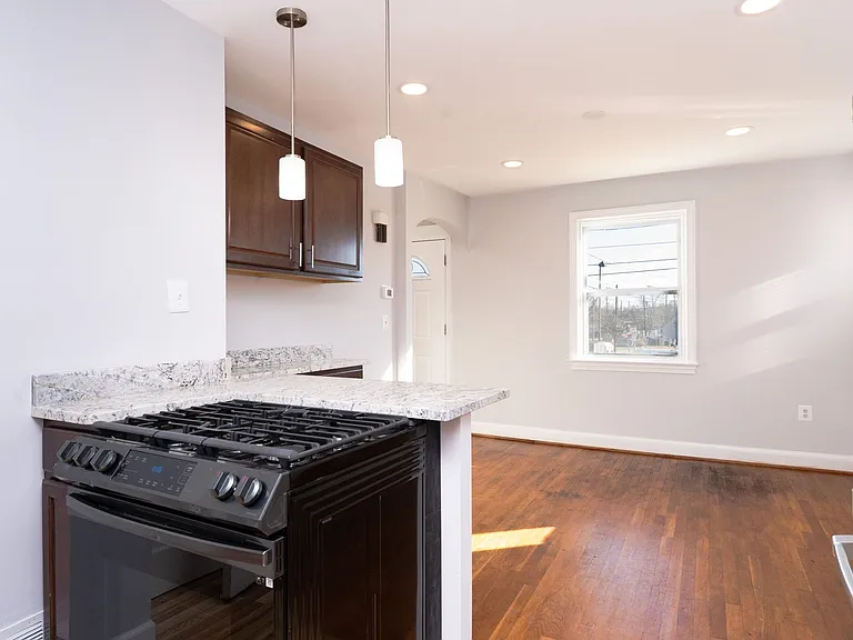 10026 Lorain Ave — Photo 14