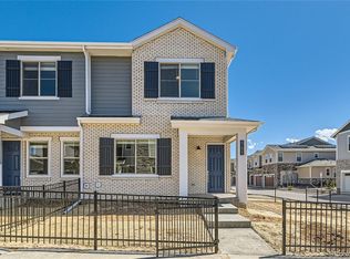 27622 E 1st Ave, Aurora, CO 80018