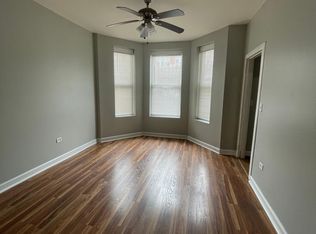 2824 W Cermak Rd, Chicago, IL 60623