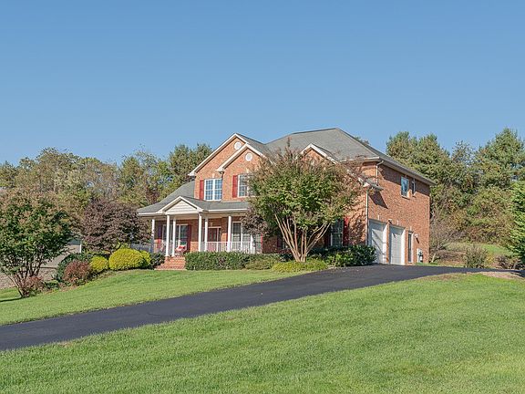 2nd image of 391 Scarlet Dr