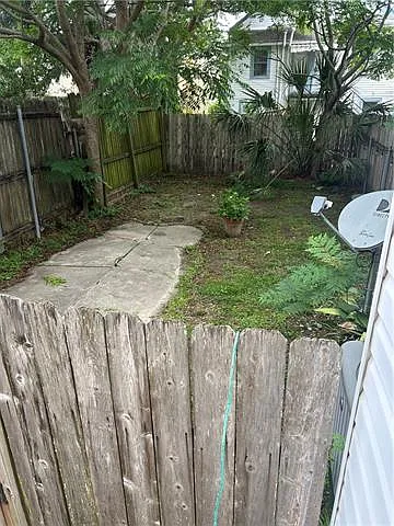 2 bed, 1.0 bath, 988 sqft, $1,500 — Photo 3