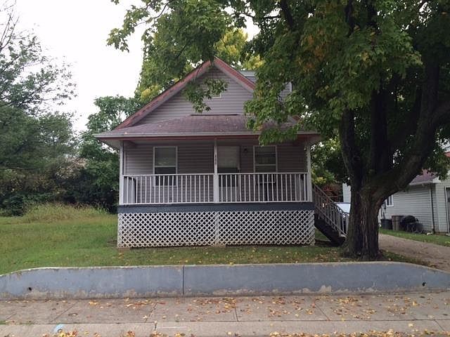 1st image of 888 Steffen Ave