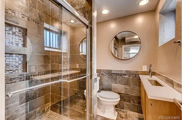 Nicely Remodeled Lower Duplex in Sunnyside/Berkeley Area — Photo 7