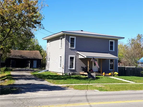 63 Main St, Dundee, NY 14837