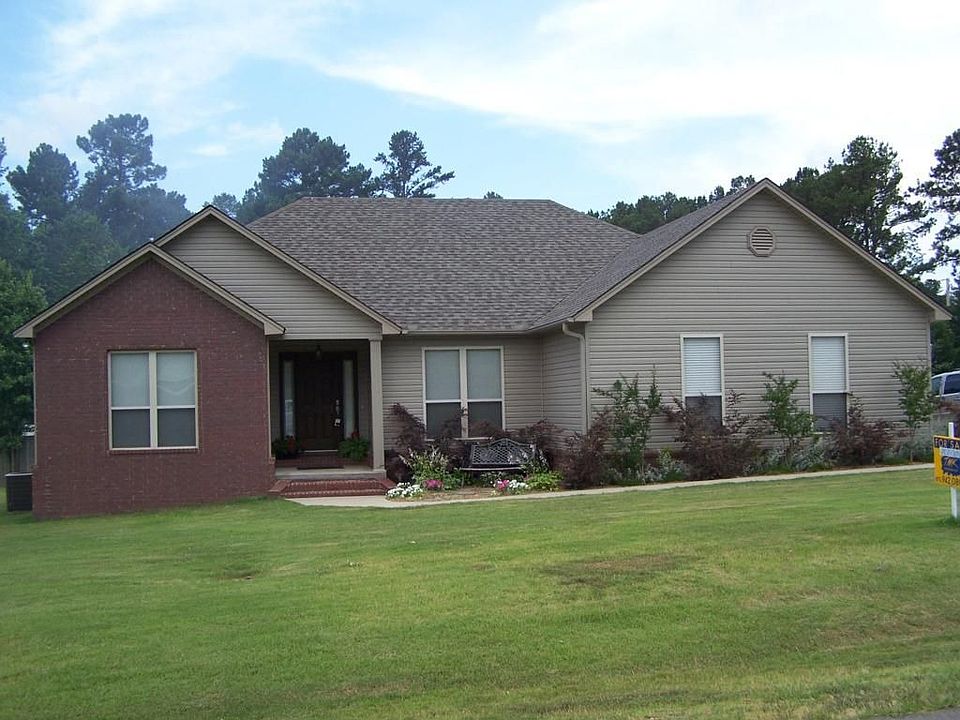 1st image of 8 Christen Ln