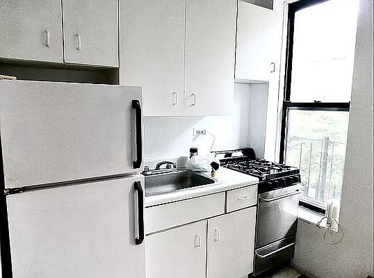 2nd image of 778 9th Ave #2E