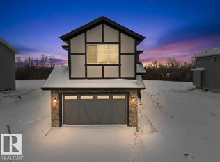 3290 Chernowski Way SW, Edmonton, AB T6W 4G4