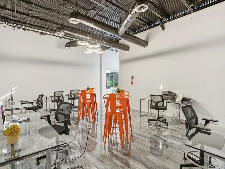 Centro Studio Homes — Photo 14