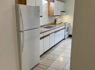 118 2nd St #4, Shinnston, WV 26431