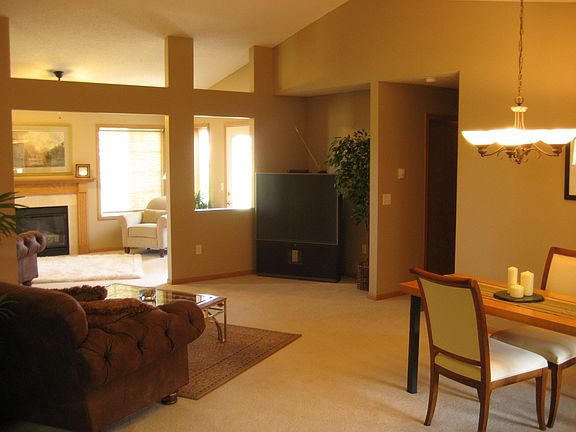 Spacious One Level Living, Family room and Sun room with large doorway for eas