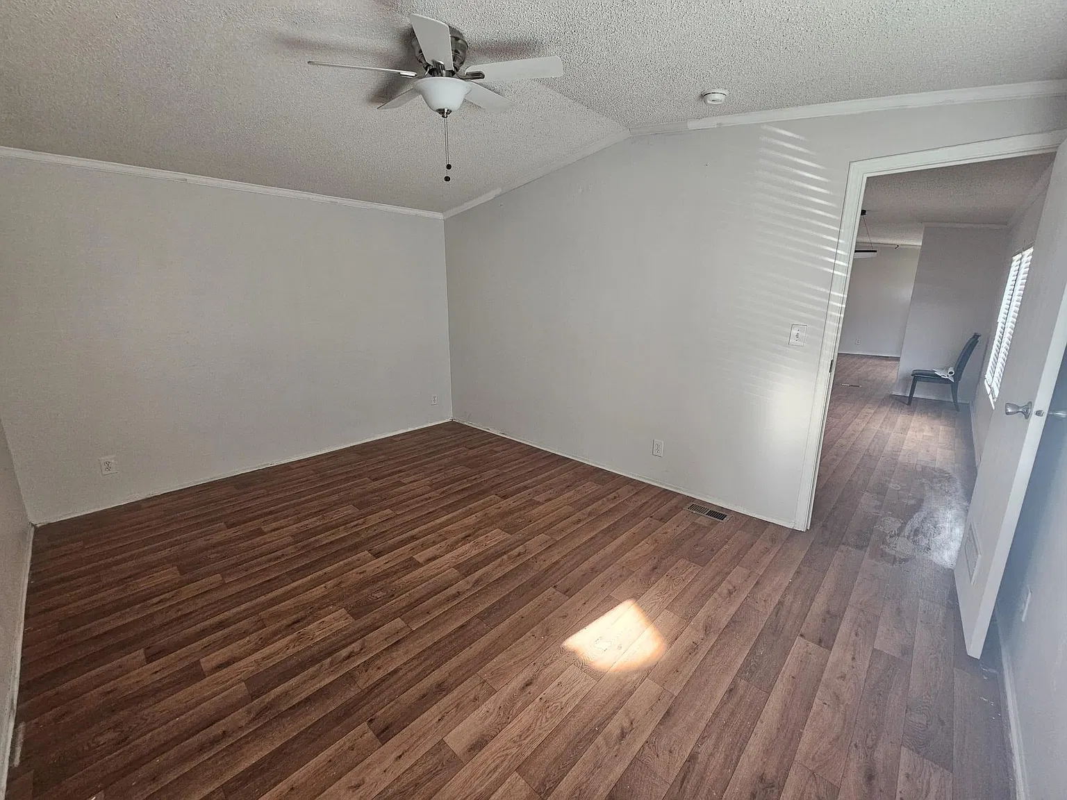 3 bed, 2.0 bath, 1216 sqft, $1,650 — Photo 4