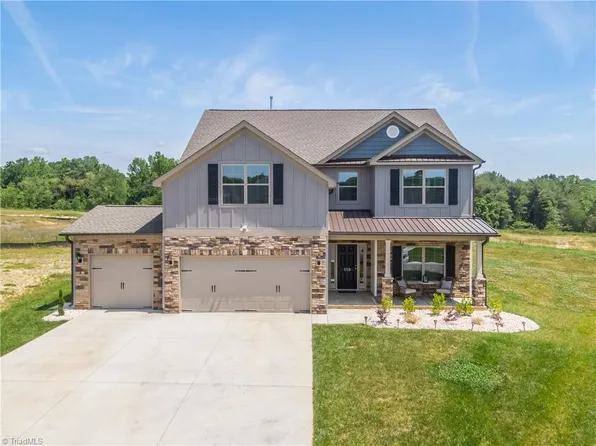 110 Marquise Ct, Trinity, NC 27370